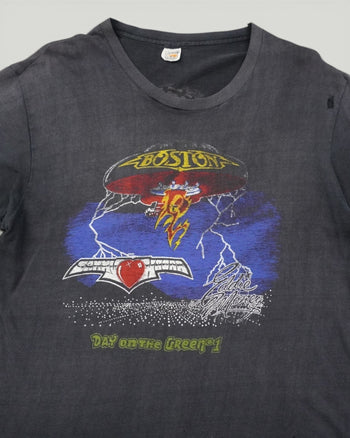1979 Thrashed Boston Sammy Hagar Rock T-Shirt