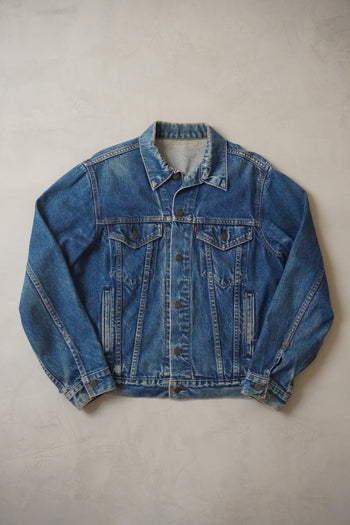 Levi’s Dark Wash Denim Trucker Jacket